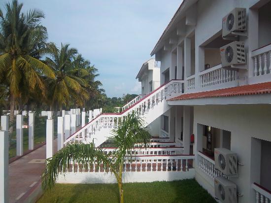 Ideal River View Resort